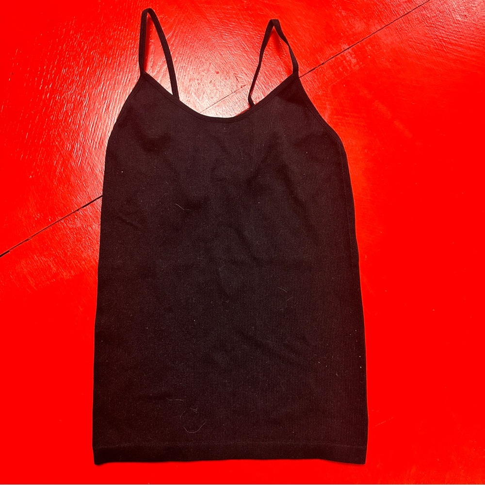 ROZOLLO BLACK RIBBED TANK TOP